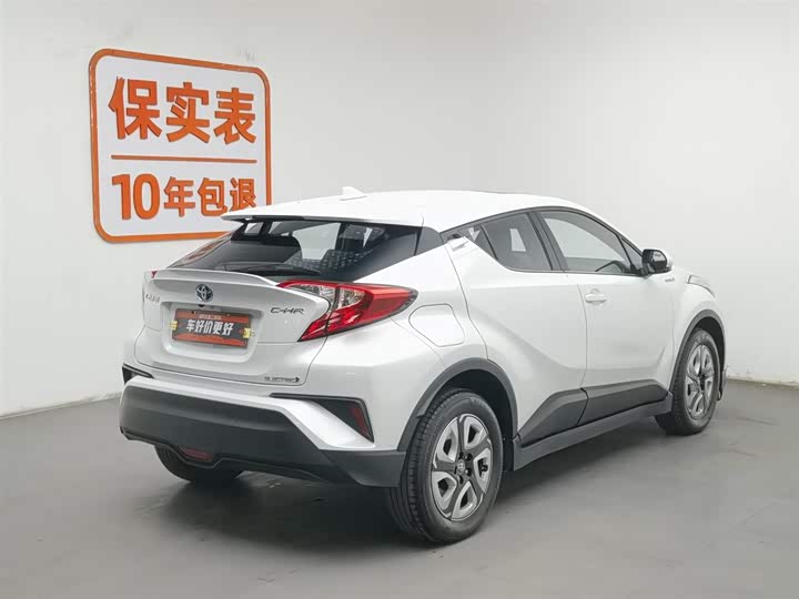Фото 2 - Toyota C-HR EV