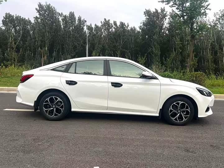 Фото 8 - MG Motor 5