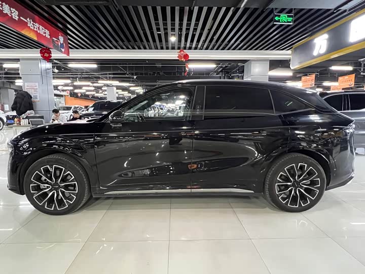 Фото 3 - Zeekr 7X