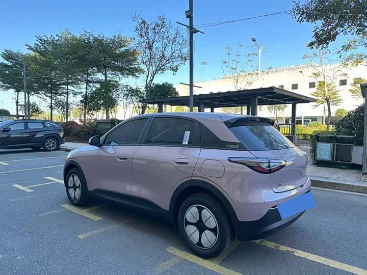 Фото 3 - Geely Galaxy Geome