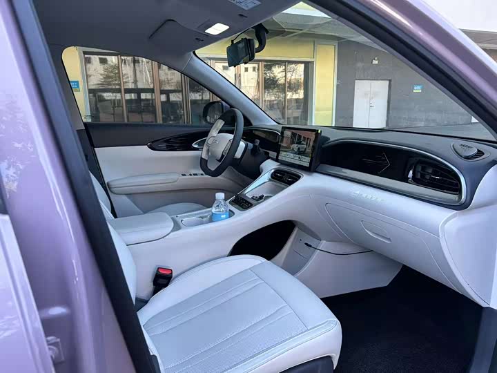 Фото 6 - Geely Galaxy Geome