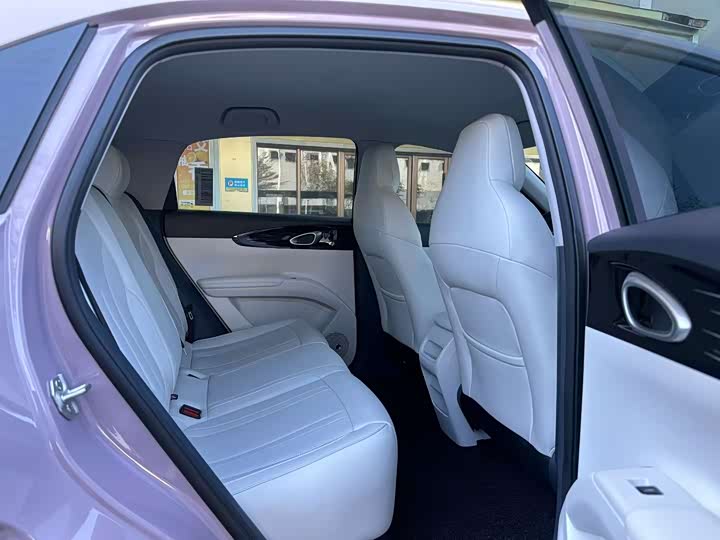 Фото 8 - Geely Galaxy Geome