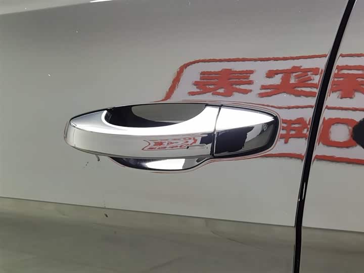 Фото 18 - Volkswagen Teramont X