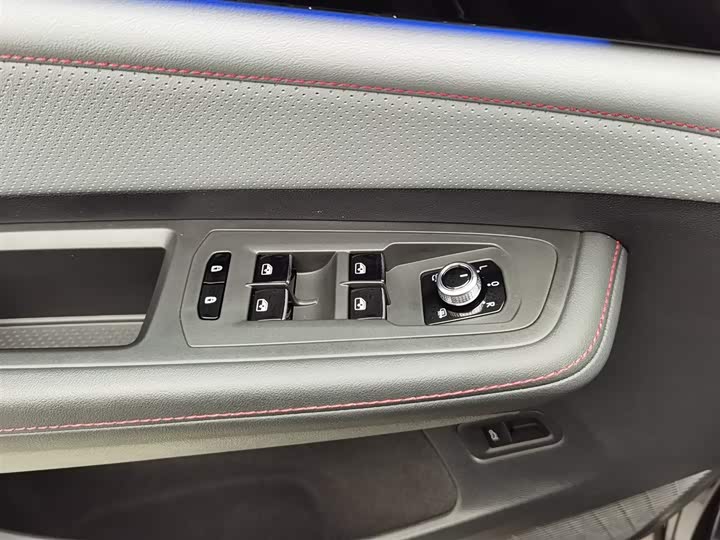 Фото 9 - Volkswagen Teramont X