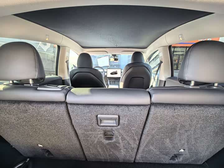 Фото 11 - Tesla Model Y