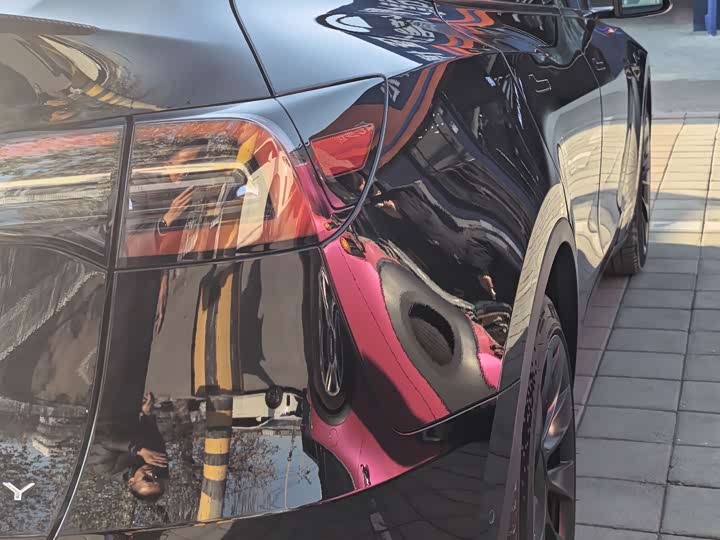 Фото 16 - Tesla Model Y