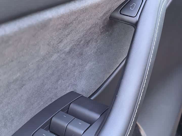 Фото 17 - Tesla Model Y