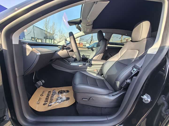 Фото 7 - Tesla Model Y