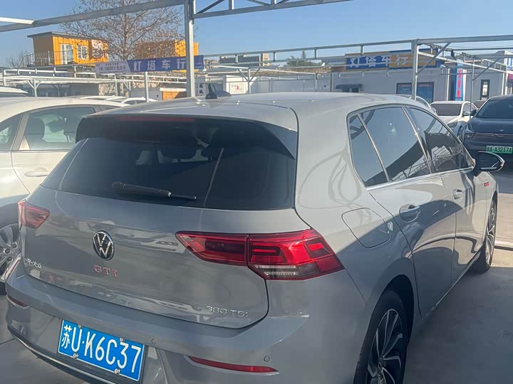 Фото 4 - Volkswagen Golf