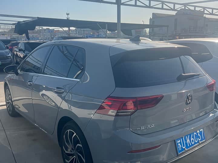 Фото 5 - Volkswagen Golf