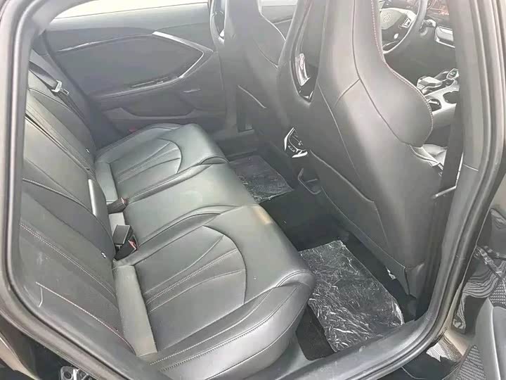 Фото 10 - MG Motor 7