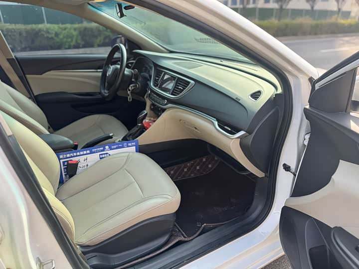 Фото 10 - Buick Excelle GT