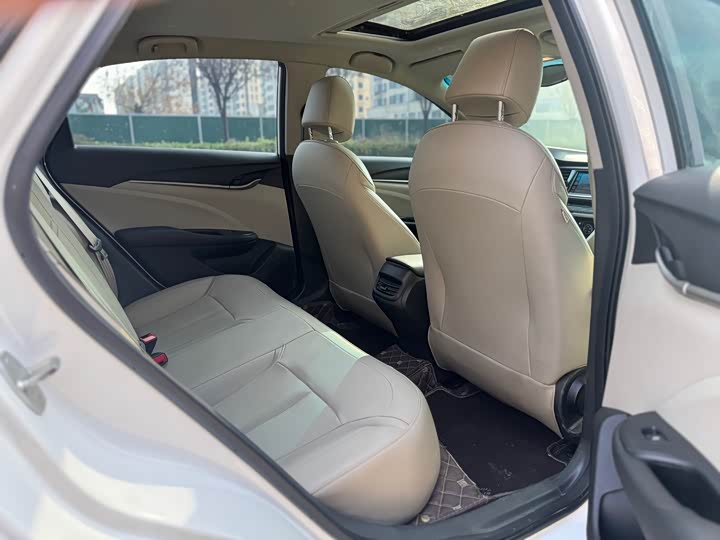 Фото 11 - Buick Excelle GT