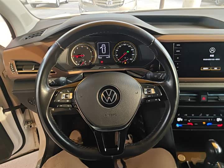 Фото 11 - Volkswagen Tharu