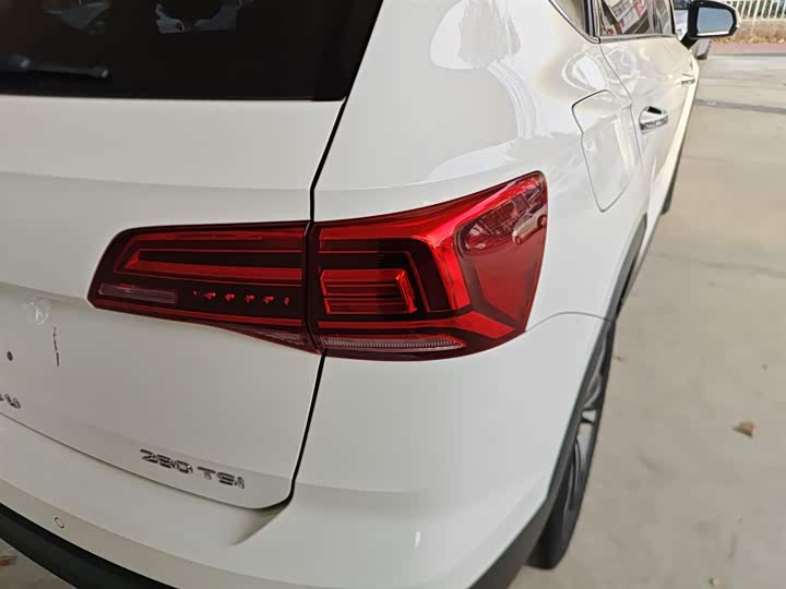 Фото 8 - Volkswagen Tharu