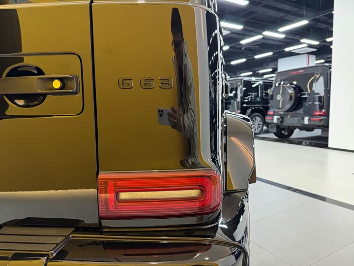 Фото 31 - Mercedes-Benz G-Class AMG