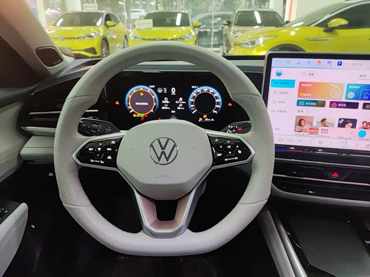 Фото 2 - Volkswagen Passat