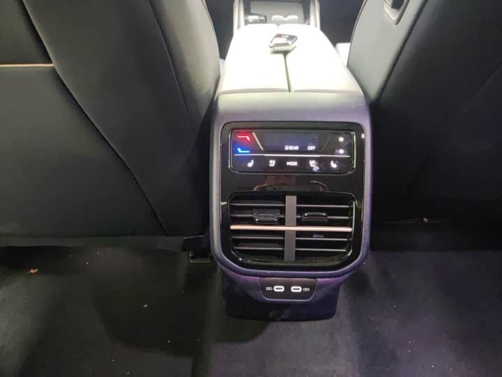 Фото 5 - Volkswagen Passat