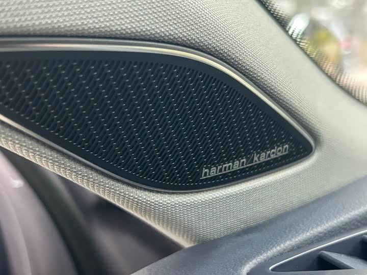 Фото 9 - Volkswagen Passat