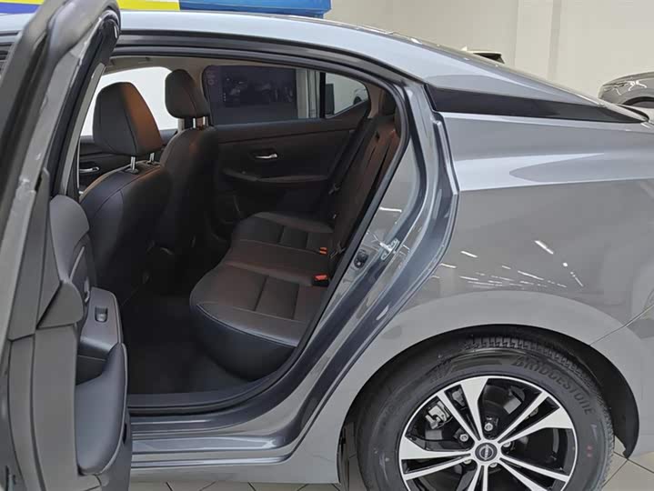 Фото 11 - Nissan Sylphy