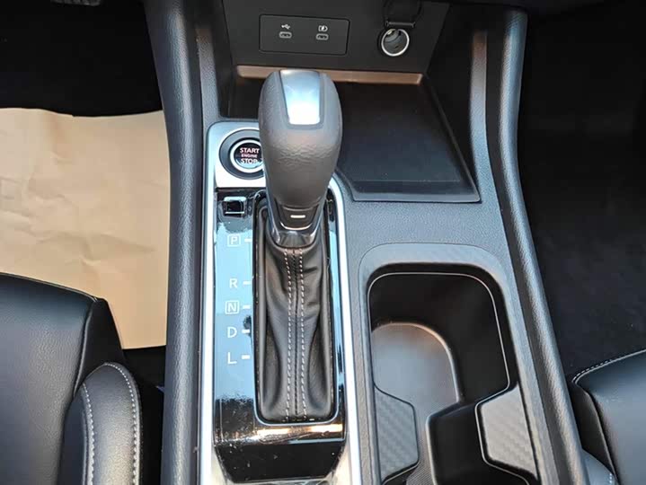 Фото 16 - Nissan Sylphy