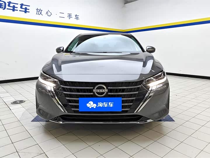 Фото 2 - Nissan Sylphy