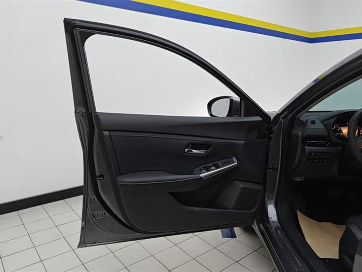 Фото 7 - Nissan Sylphy