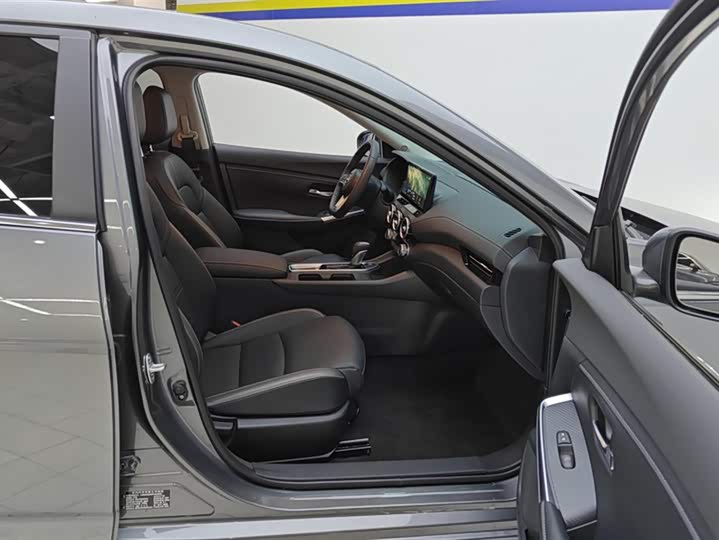 Фото 8 - Nissan Sylphy