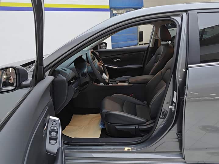 Фото 9 - Nissan Sylphy