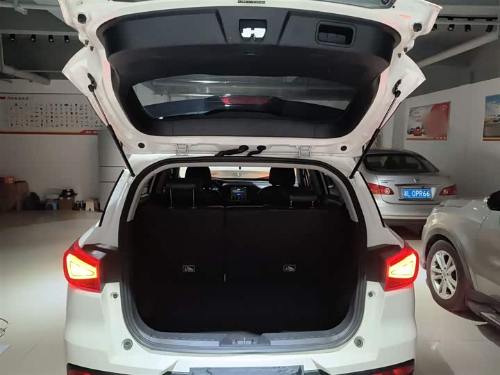 Фото 19 - GAC Trumpchi GS3