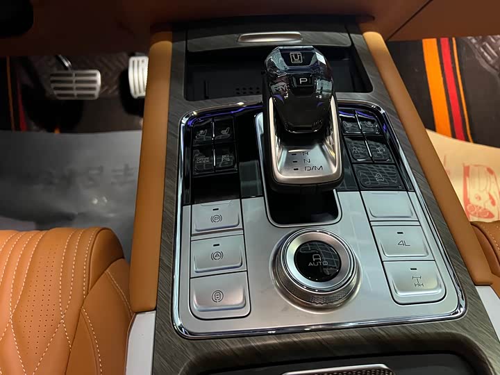 Фото 9 - Tank 500 Hybrid