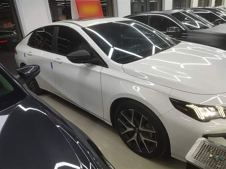 Фото 4 - GAC Trumpchi Empow R