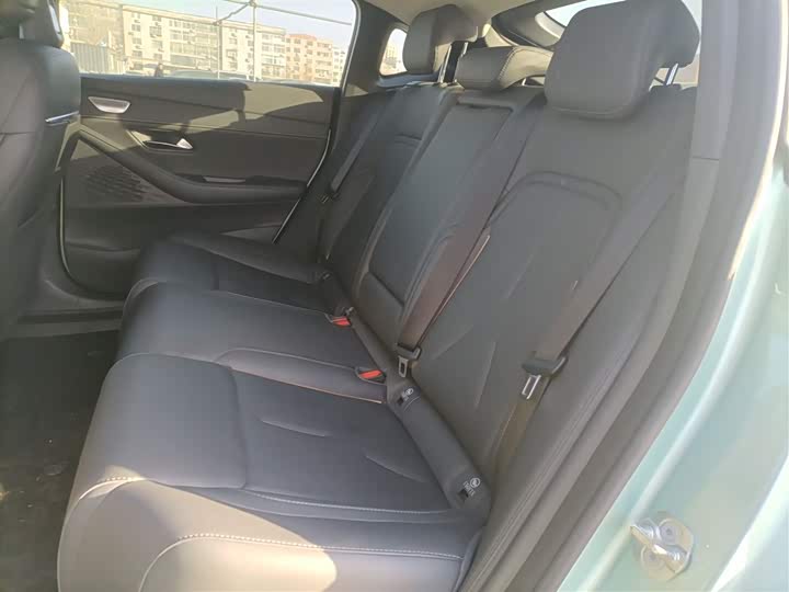 Фото 17 - Changan Deepal SL03