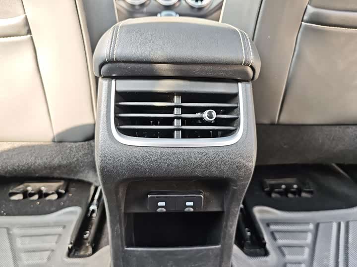 Фото 11 - Tank 300