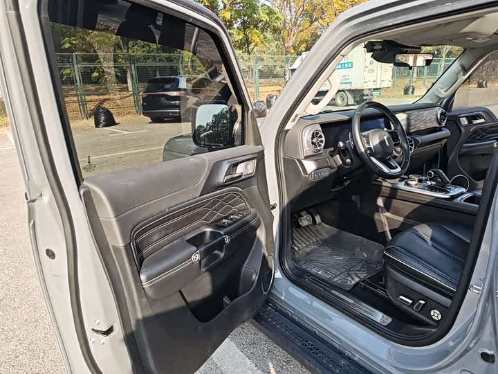 Фото 12 - Tank 300