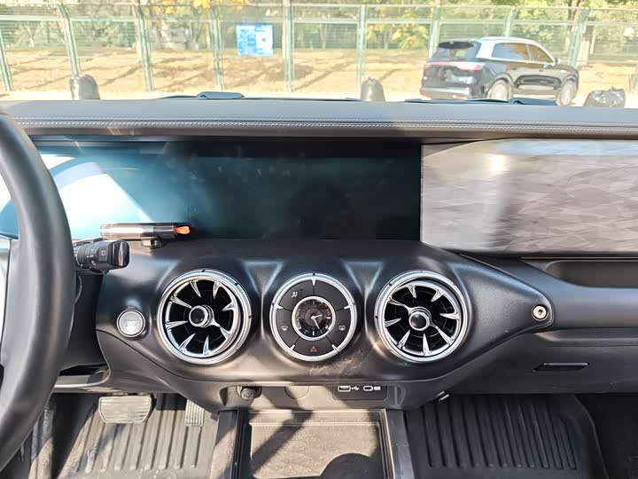 Фото 16 - Tank 300