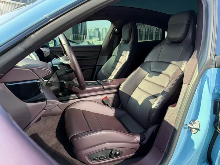 Фото 8 - Porsche Taycan