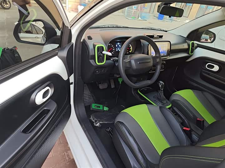 Фото 16 - Roewe Clever