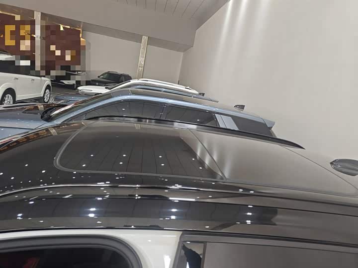 Фото 27 - Volvo XC40