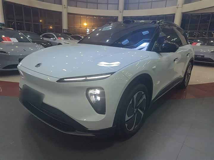 Фото 1 - Nio ES6