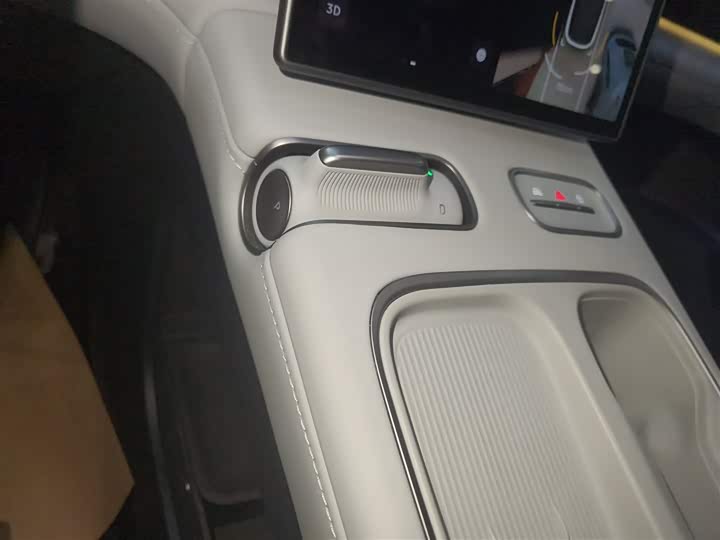 Фото 14 - Nio ES6