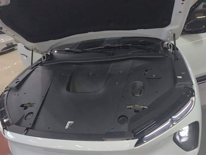 Фото 20 - Nio ES6