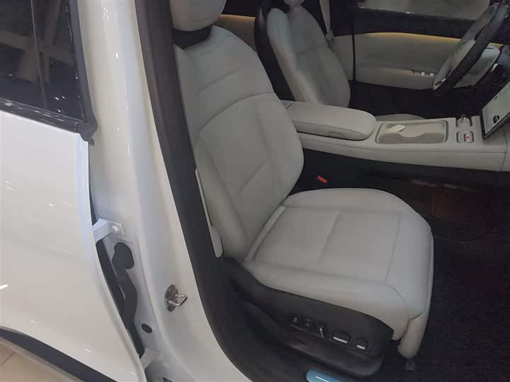 Фото 25 - Nio ES6