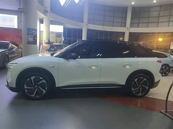 Фото 5 - Nio ES6