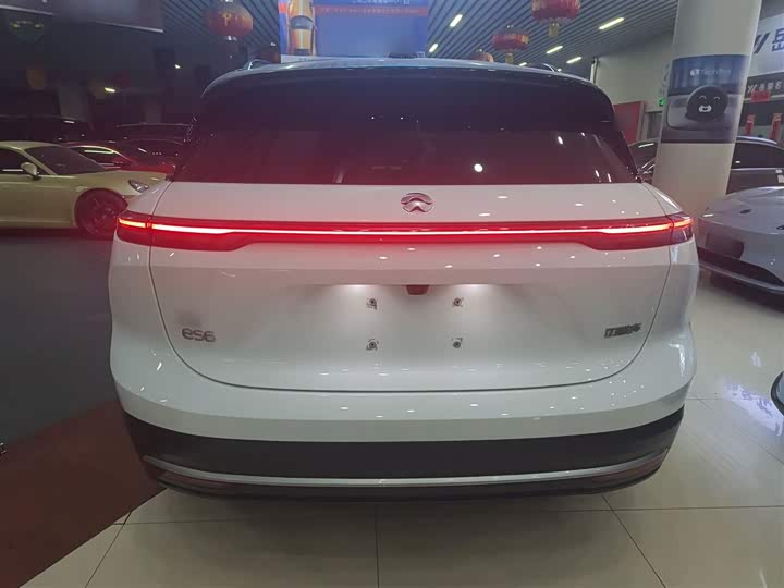 Фото 6 - Nio ES6