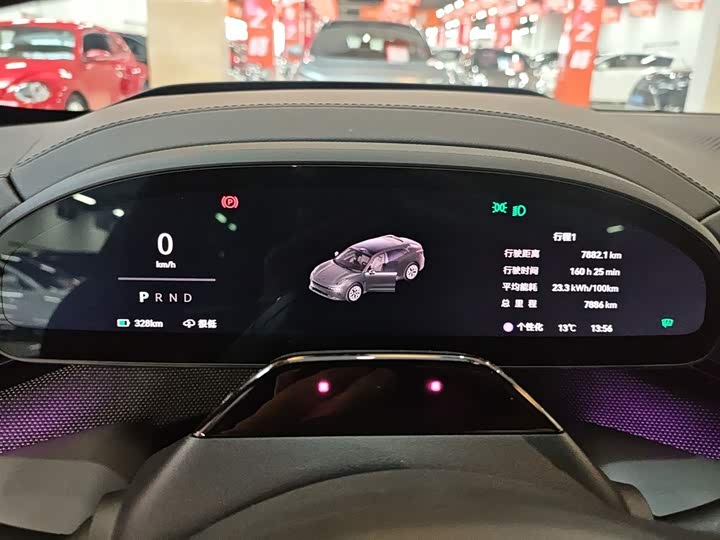 Фото 12 - Zeekr 001