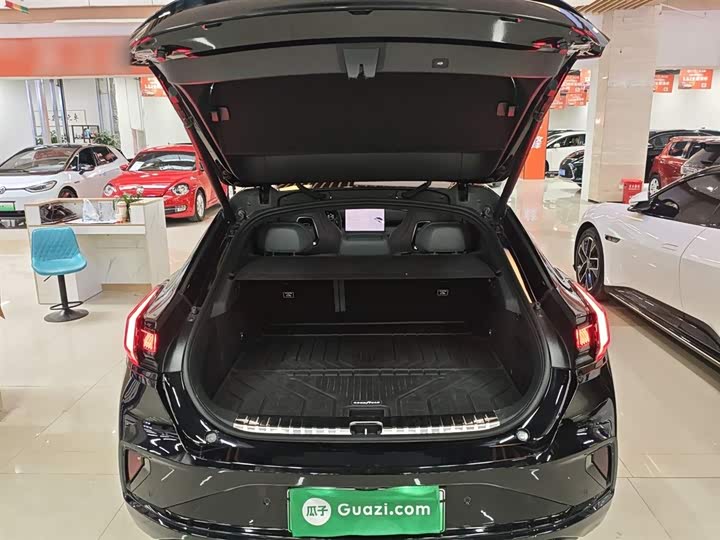 Фото 19 - Zeekr 001