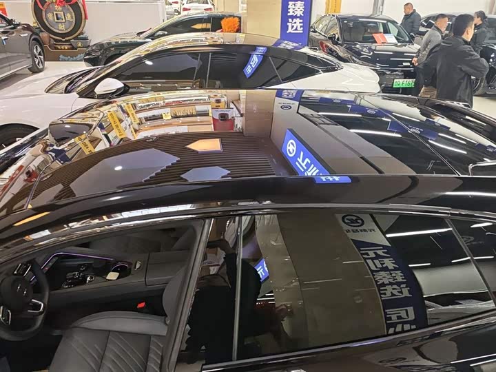 Фото 27 - Zeekr 001