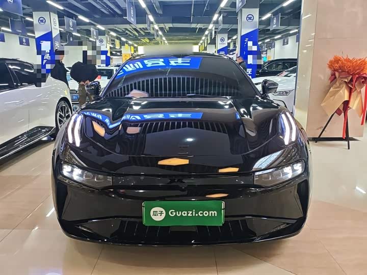 Фото 3 - Zeekr 001