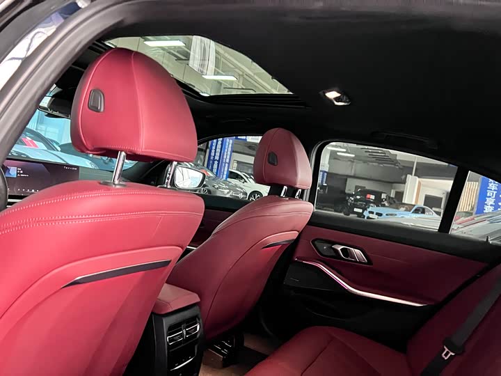 Фото 14 - BMW 3 Series